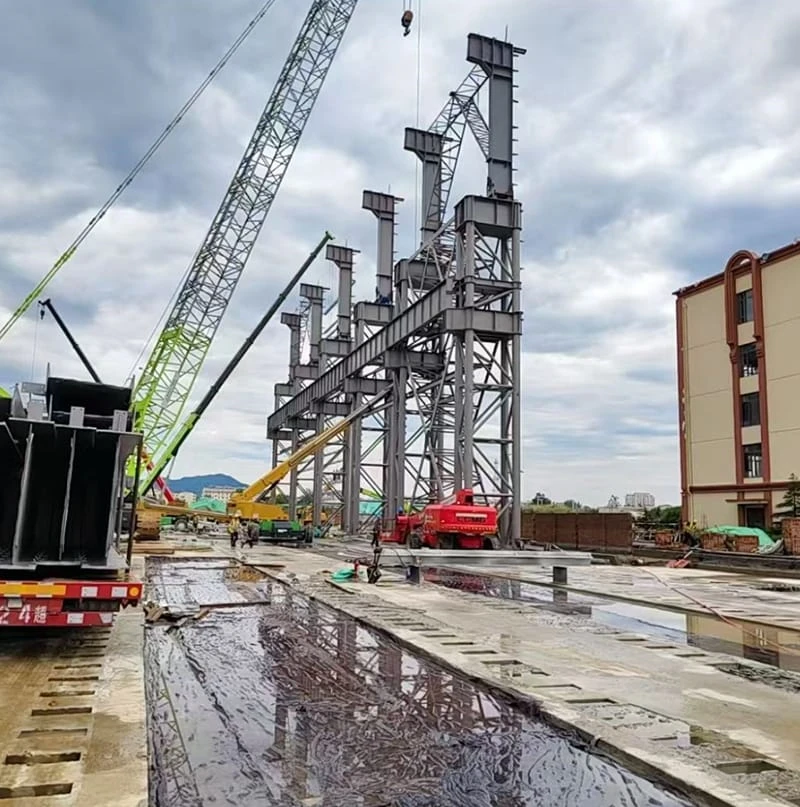 Record-Breaking Steel Erection: 40-Ton Lattice Columns Complete for Marine Workshop Project​