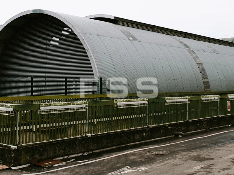 Aircraft hangar
